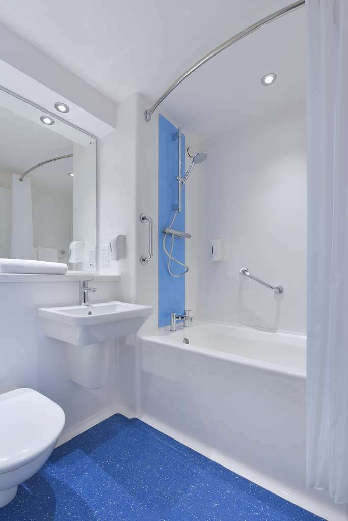 Travelodge Алфретон Номер фото